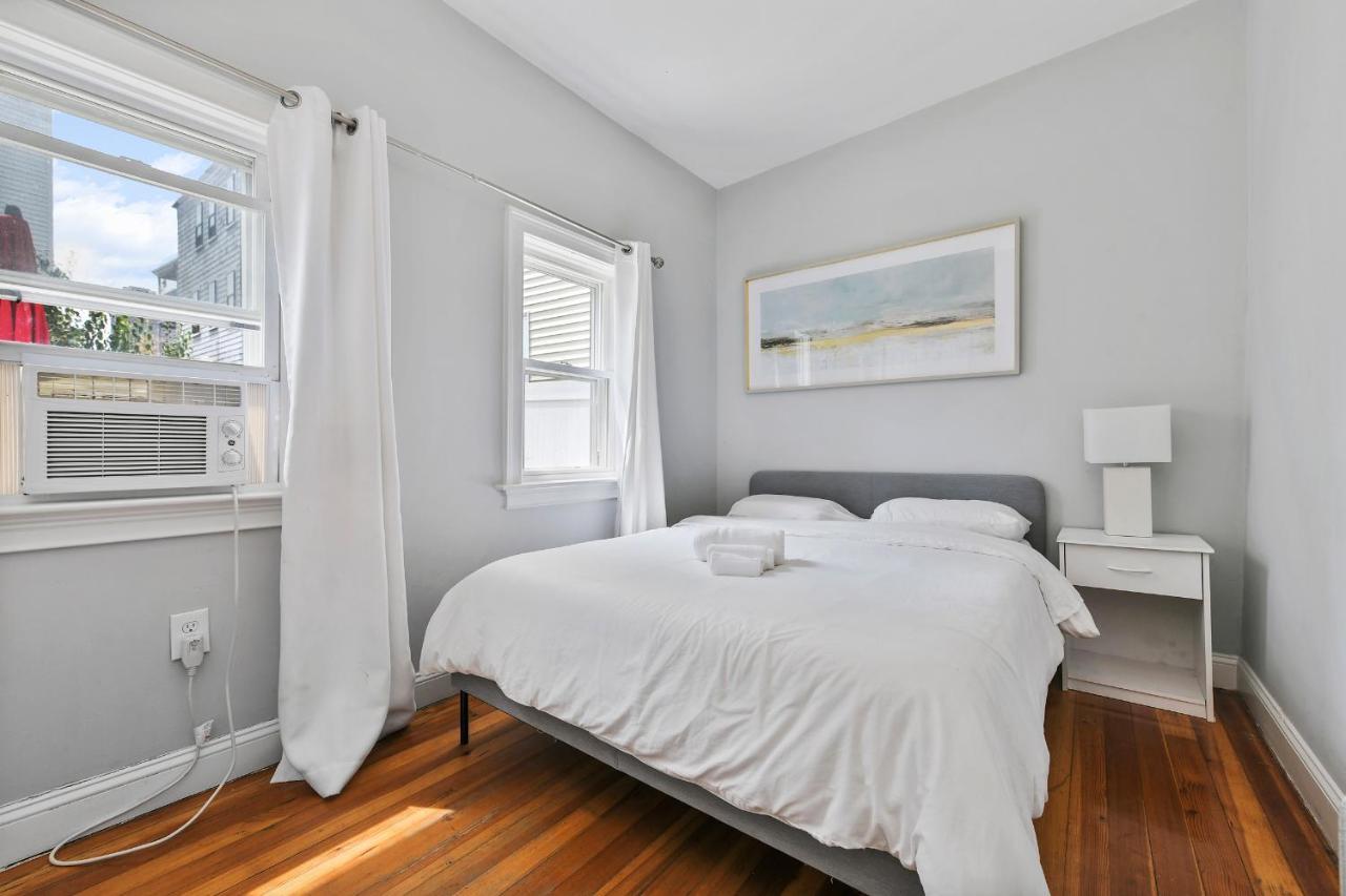 Apartment The Maverick - Luxurious - Free Parking - 2 Miles From Boston Logan Airport
