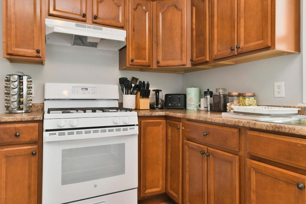 Apartment The Maverick - Luxurious - Free Parking - 2 Miles From Boston Logan Airport