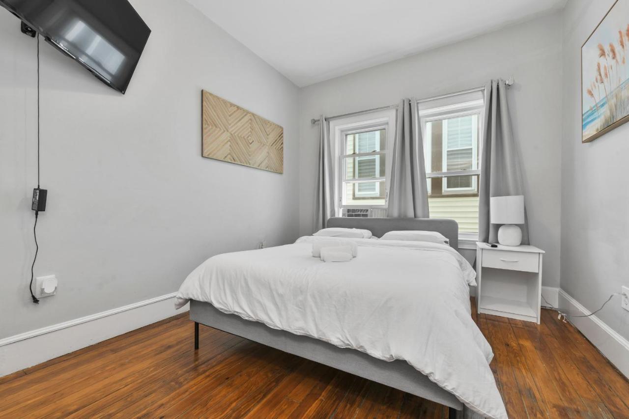 Apartment The Maverick - Luxurious - Free Parking - 2 Miles From Boston Logan Airport